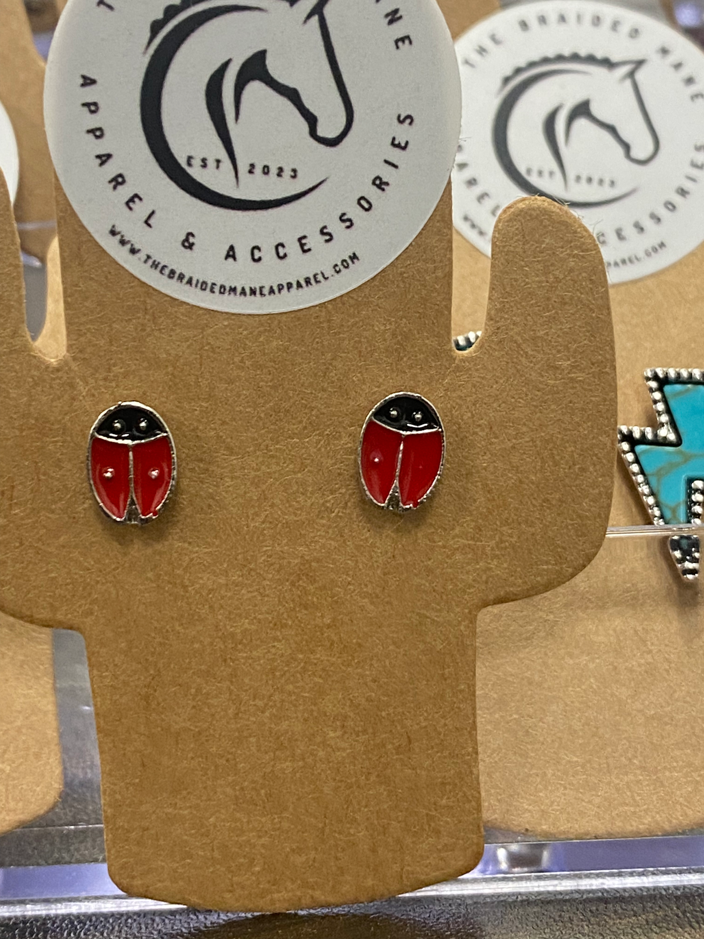 Earrings image 3