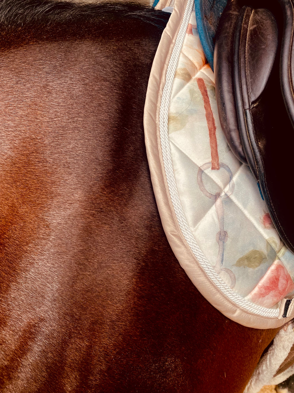 Dapplebay Vintage Floral Jump Saddle Pad