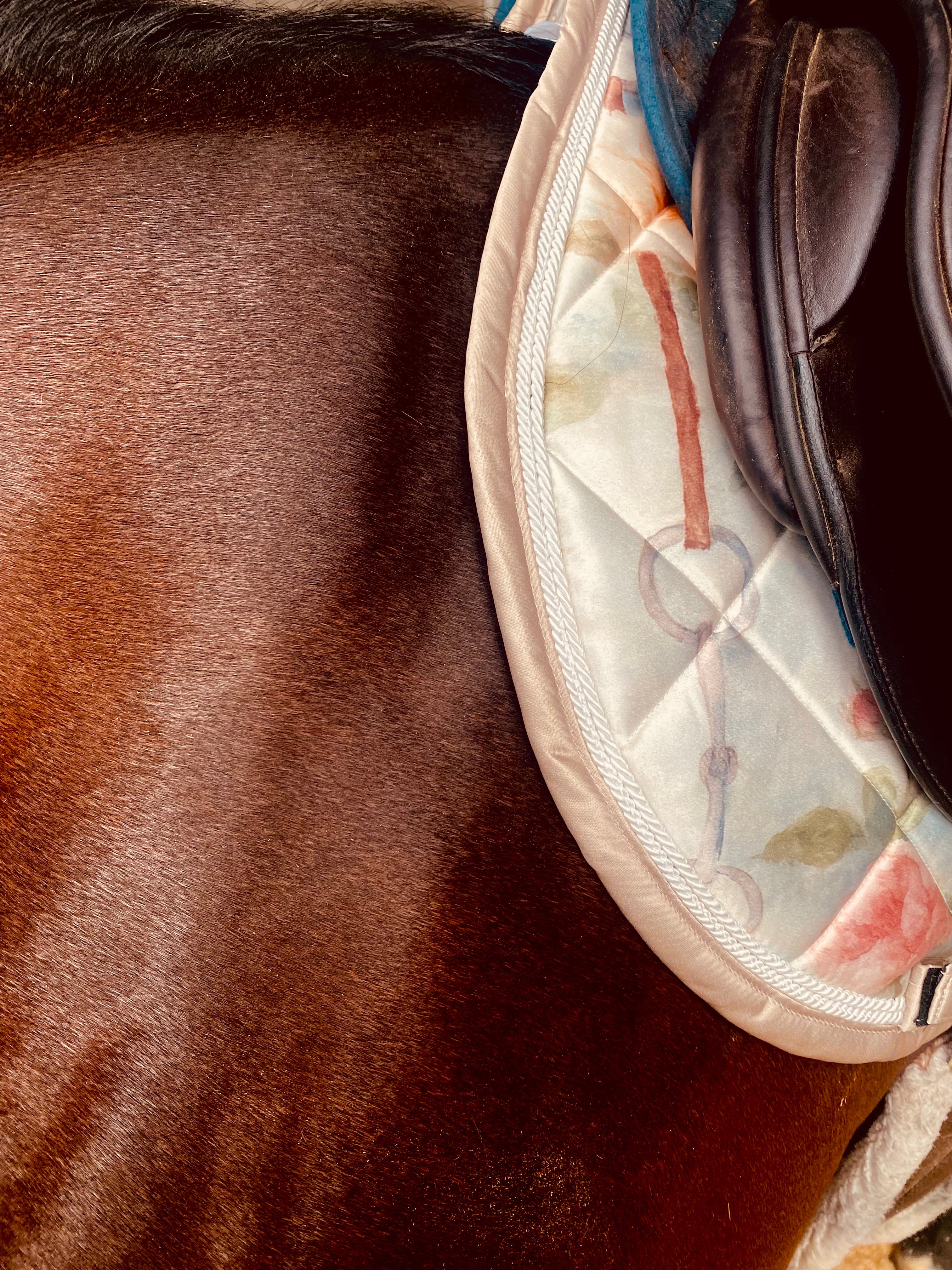 Dapplebay Vintage Floral Jump Saddle Pad