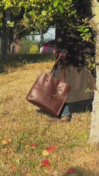 AWST Int'l Snaffle Bit Leather Tote Bag