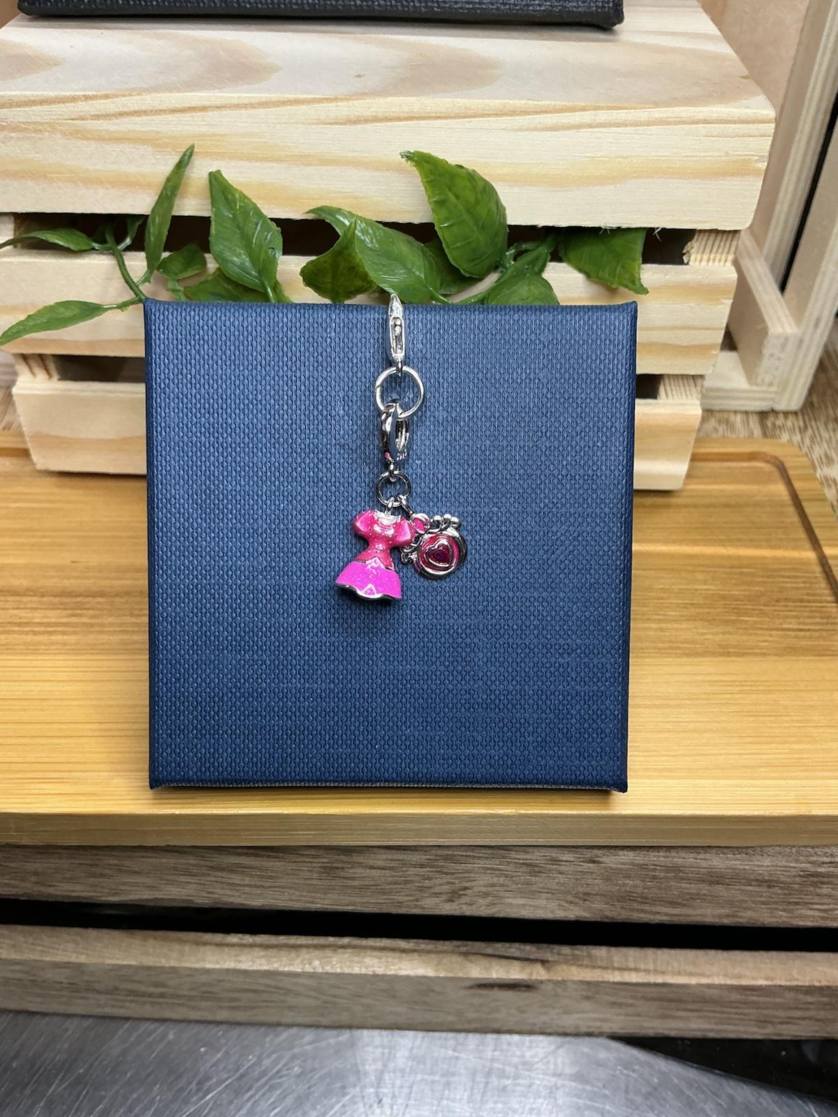 Queen of Hearts Charm